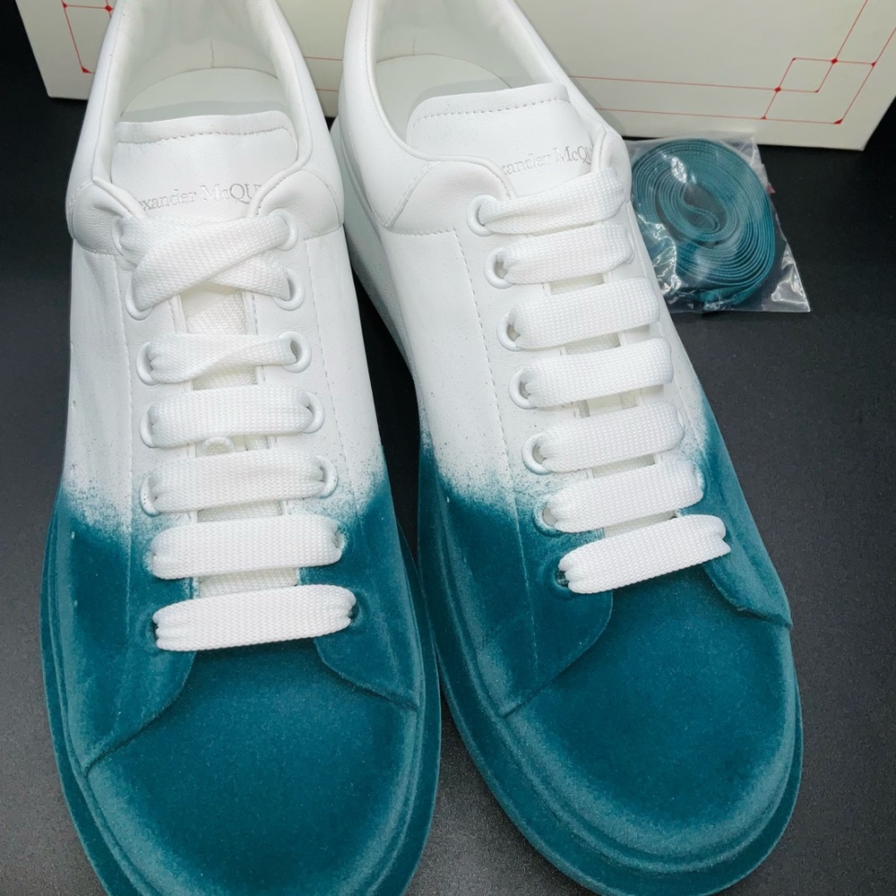 Alexander McQueen Men’s Oversized Sprayed Sneakers Size 11 NWB AUTHENTIC - Picture 2 of 10